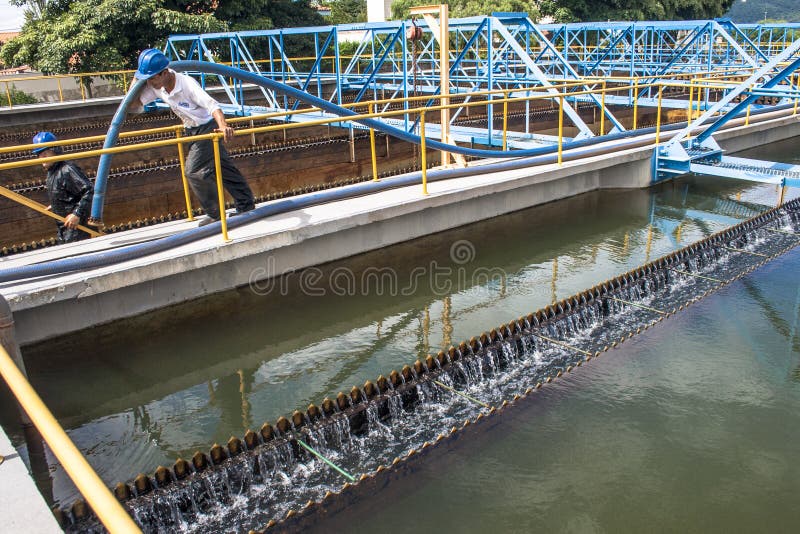 Tanques para tratamento de água fotografia de stock