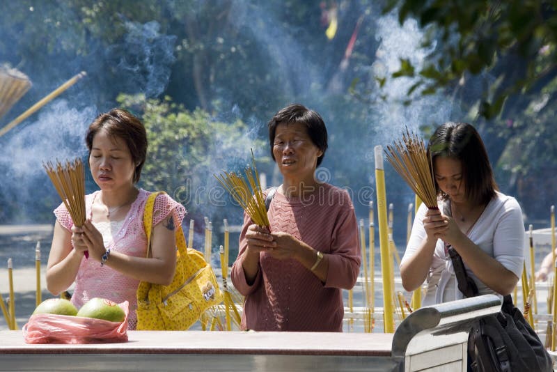 Taoist Temple Worship - Hong Kong