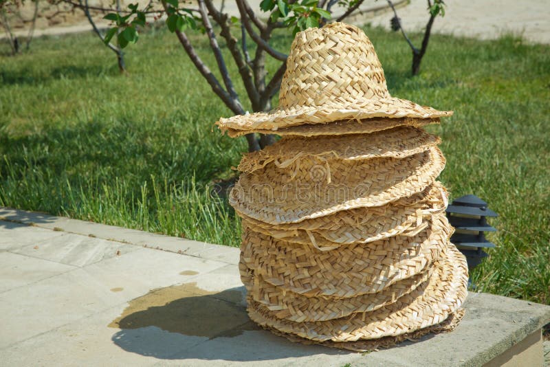 Tapa De Paja De Verano Con Tapas De Tejido De Fibra Natural Un