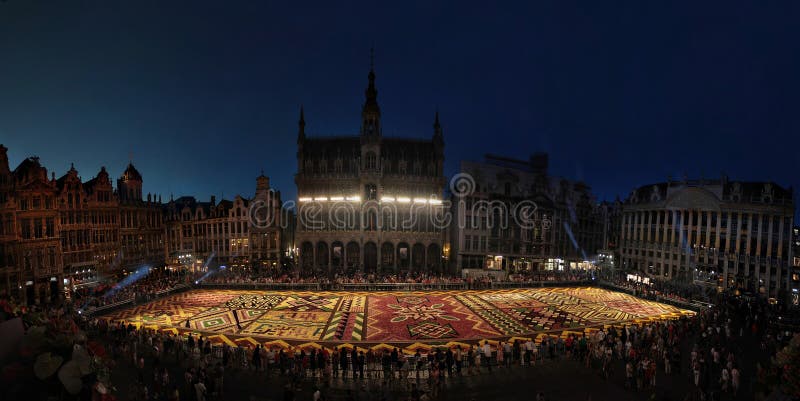 Tapete de flores em Bruxelas, Bélgica foto de stock