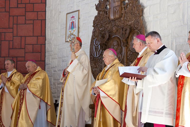 GDANSK, POLAND - 02 MAY: 2 May. 10.30 consecration took place on the church, which the Secretary of State has the Holy See Cardinal Tarcisio Bertone. pictured from left to right: Bishops priests Ryszard Kasyna, Bernard Szlaga, Cardinal Tarcisio Bertone, Bishops Tadeusz Goclowski and Bishops Andrzej Suski On May 02.2009. Gdansk, Poland. GDANSK, POLAND - 02 MAY: 2 May. 10.30 consecration took place on the church, which the Secretary of State has the Holy See Cardinal Tarcisio Bertone. pictured from left to right: Bishops priests Ryszard Kasyna, Bernard Szlaga, Cardinal Tarcisio Bertone, Bishops Tadeusz Goclowski and Bishops Andrzej Suski On May 02.2009. Gdansk, Poland.