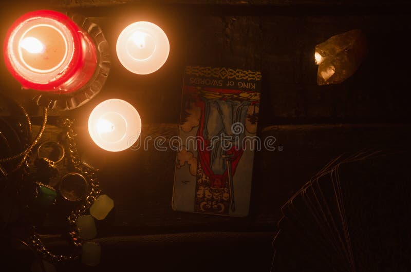 Tarot kort Framtida läsning spådom fotografering för bildbyråer Tarot kort Framtida läsning spådom fotografering för bildbyråer