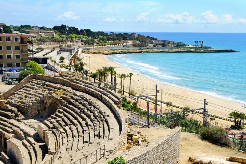 Výhled římský amfiteátr Tarragona ve Španělsku.