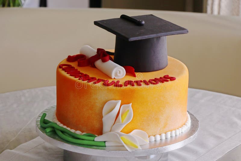 300 Torta De La Graduacion Fotos Libres De Derechos Y Gratuitas De Dreamstime