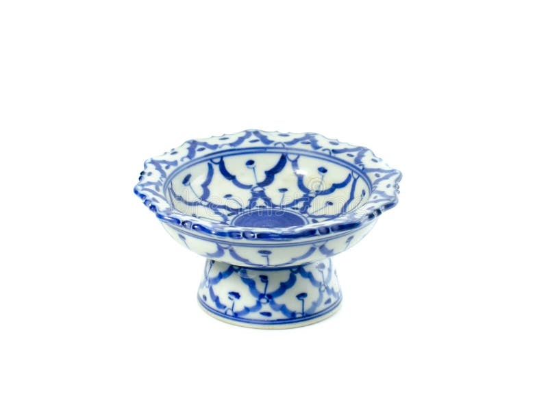 Tasse de porcelaine sur le fond blanc illustration de vecteur Tasse de porcelaine sur le fond blanc illustration de vecteur