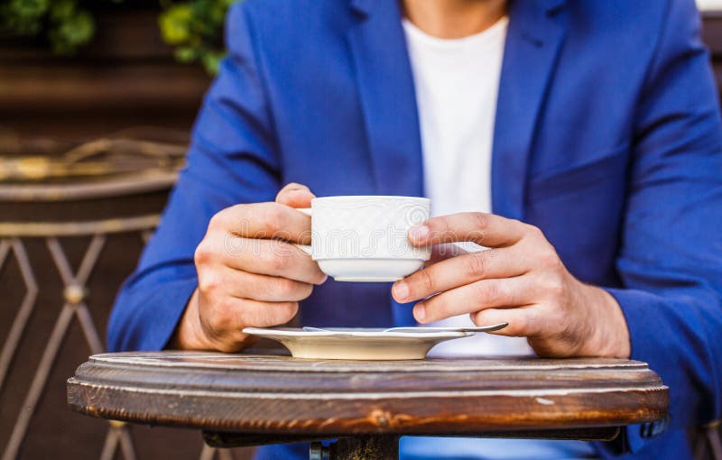 Tasse Kaffee r Getrennt auf einem Weiß r lizenzfreie stockfotos Tasse Kaffee r Getrennt auf einem Weiß r lizenzfreie stockfotos