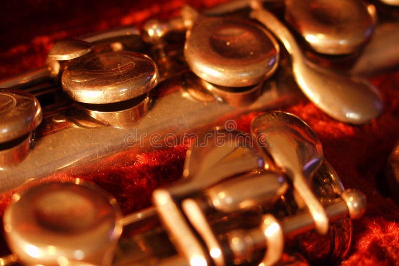 Tasti e leve sullo strumento d'ottone fotografie stock libere da diritti Tasti e leve sullo strumento d'ottone fotografie stock libere da diritti
