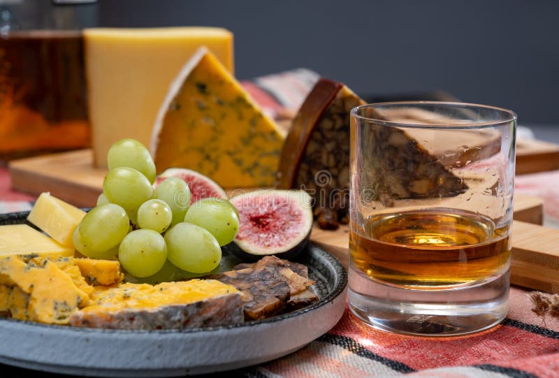 Tasting of Irish Blended Whiskey and Cheeses from Ireland Stock Photo