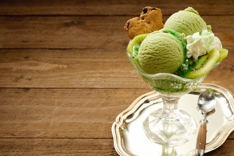 Tasty creamy Italian kiwifruit ice-cream royalty free stock photos Tasty creamy Italian kiwifruit ice-cream royalty free stock photos