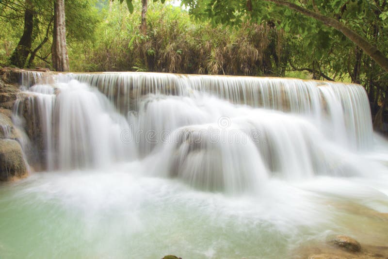 Tat Guangxi Waterfall, Luang Prabang images libres de droits Tat Guangxi Waterfall, Luang Prabang images libres de droits