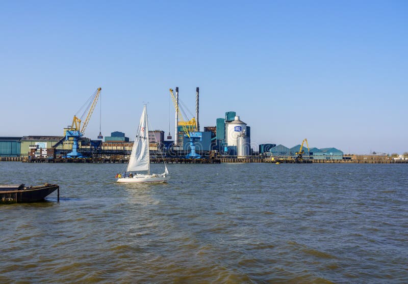 Tate and Lyle sugar refinery by river thames in London