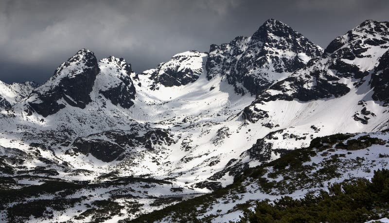 tatry mountais arkivfoton tatry mountais arkivfoton