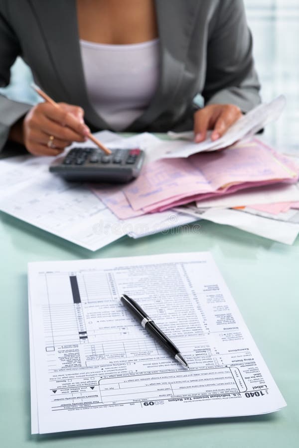 Tax return editorial photo. Image of federal, number 13427556