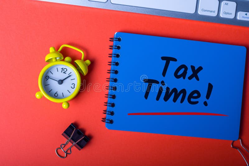 Tax time -15th April 15 - Tax day in USA. Notification of the need to file tax returns, tax form at accauntant workplace stock images