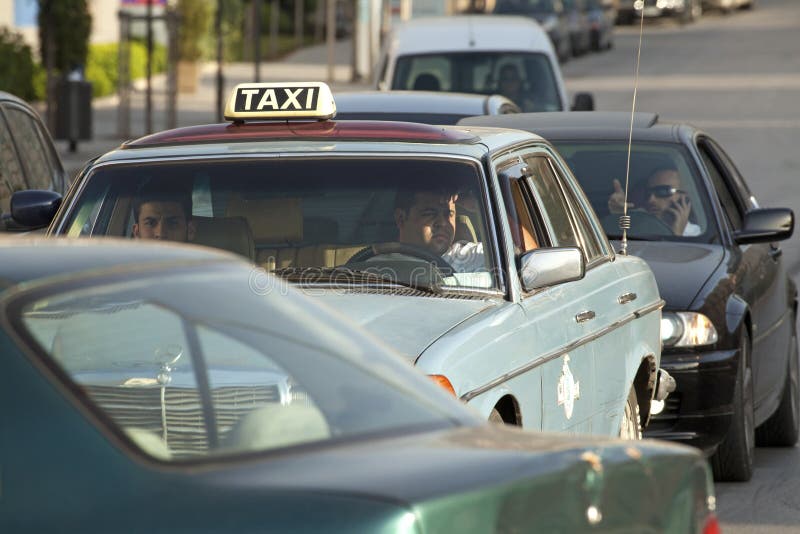 taxi tour lebanon