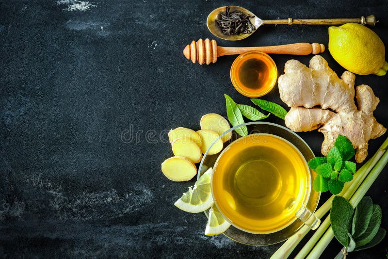 Tazza di tè allo zenzero fotografia stock