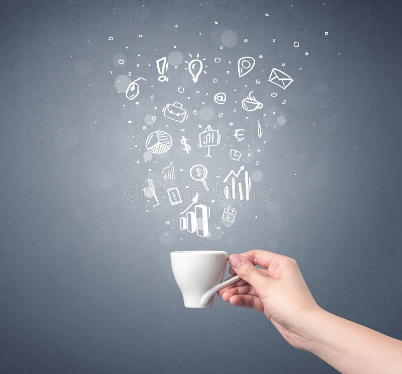 Tazza di caffè femminile della tenuta della mano immagine stock Tazza di caffè femminile della tenuta della mano immagine stock
