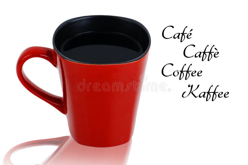 Tazza rossa con caffè nero