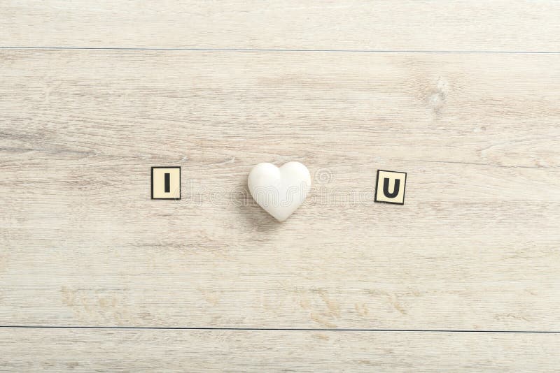 Te amo mensaje romántico en la madera foto de archivo libre de regalías Te amo mensaje romántico en la madera foto de archivo libre de regalías