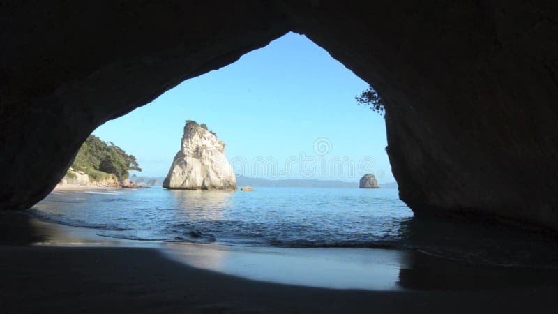 Te Whanganui-A-Hei Cathedral Cove Marine Reserve