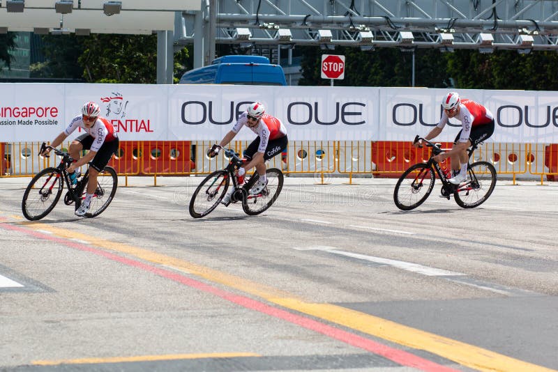 tour de france singapore time