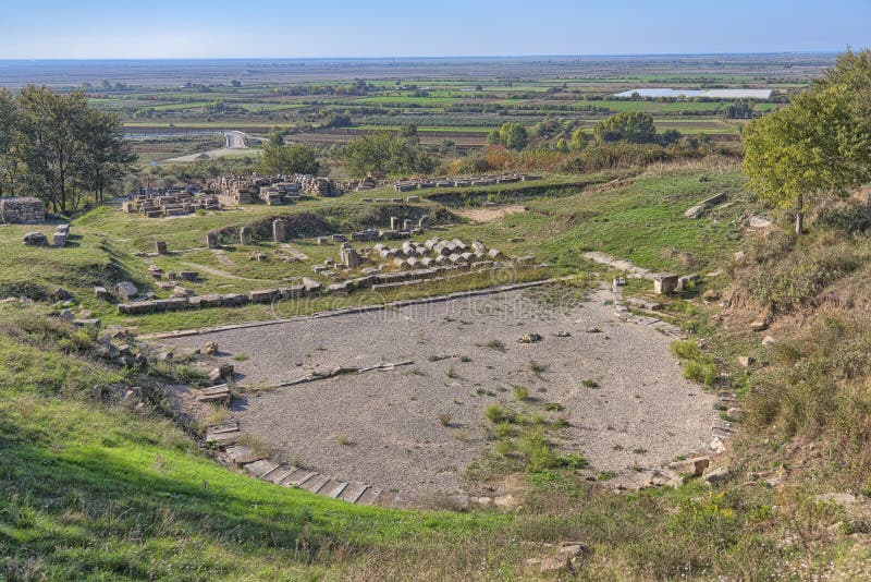 Teatro da era grega ruínas na apolônia albania imagem de stock