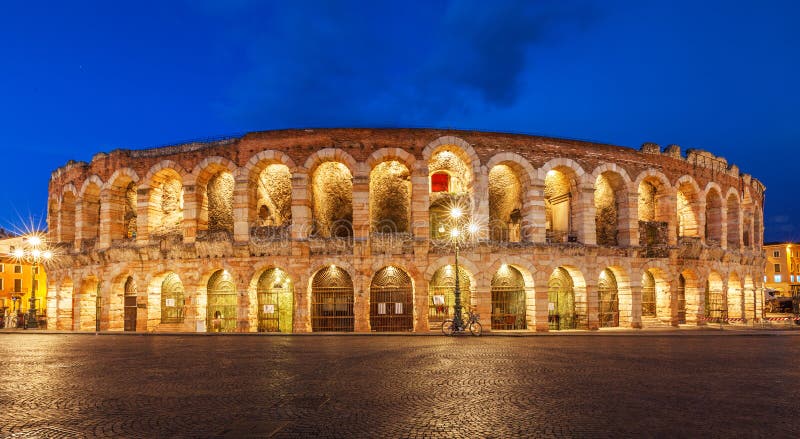 Teatro de Verona de los di de la arena en Italia fotos de archivo Teatro de Verona de los di de la arena en Italia fotos de archivo