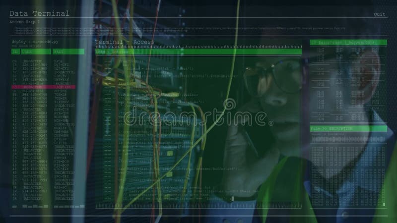 Technicien réseau tenant le combiné téléphonique près des câbles Ethernet affichant l'interface terminal verte clips vidéos