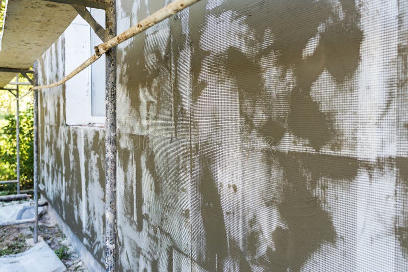 Technology of Insulation Walls by Foamed, Layer of Foam, Mesh, Solution