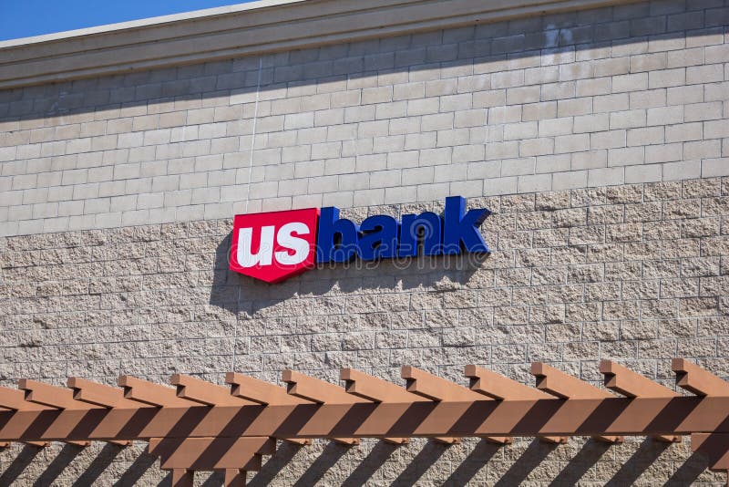Tecken för USA-bankbyggnad royaltyfria bilder Tecken för USA-bankbyggnad royaltyfria bilder