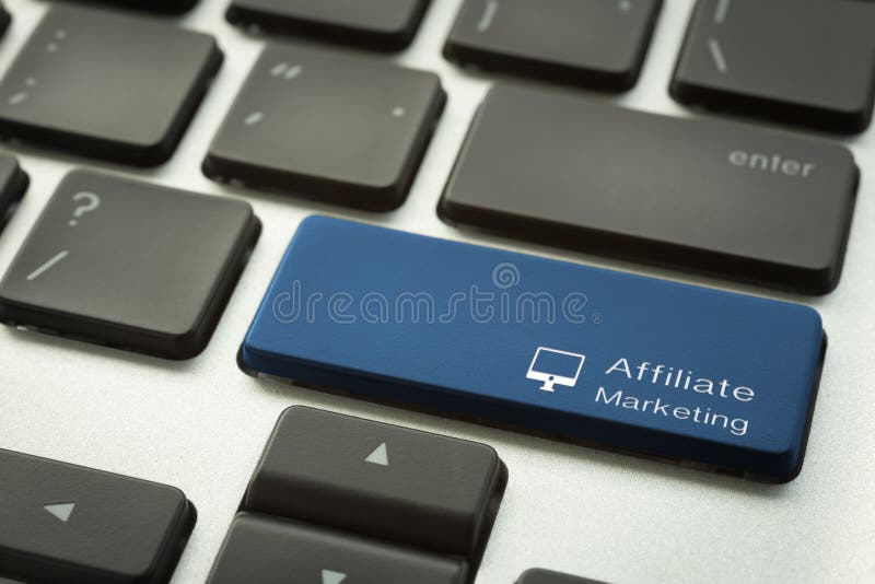 Teclado do portátil com o botão tipográfico do MERCADO da FILIAL fotografia de stock royalty free Teclado do portátil com o botão tipográfico do MERCADO da FILIAL fotografia de stock royalty free