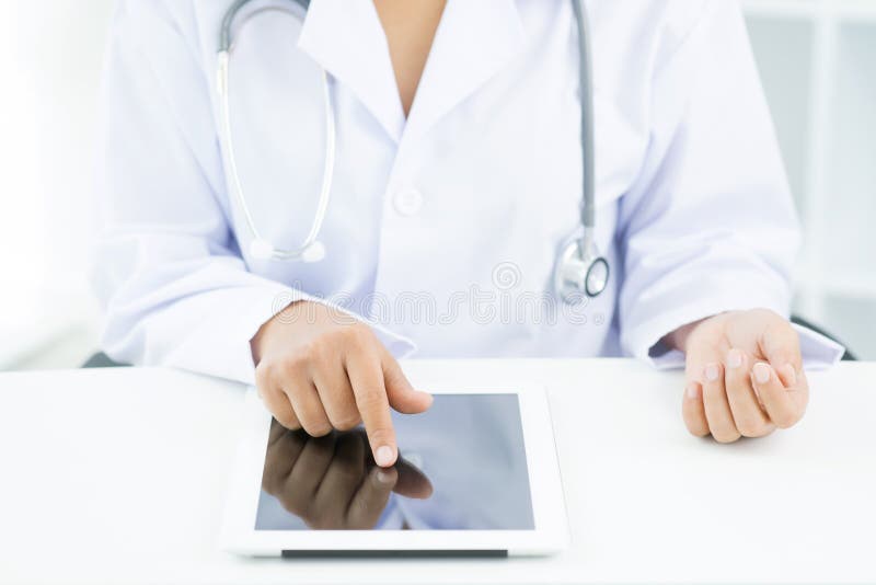 Tecnologia nella medicina immagine stock Tecnologia nella medicina immagine stock