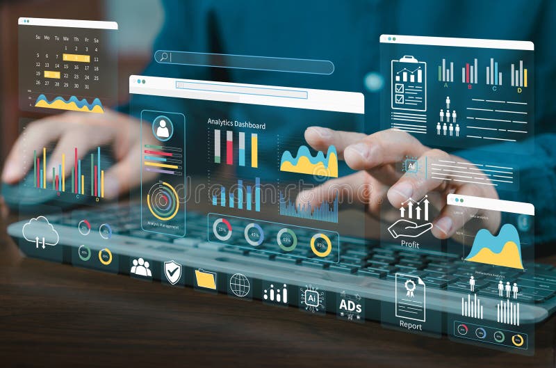 Tecnología de datos y marketing digital. Panel de análisis de datos del sistema de KPI de negocio financiero. El analista utiliza fotografía de archivo libre de regalías