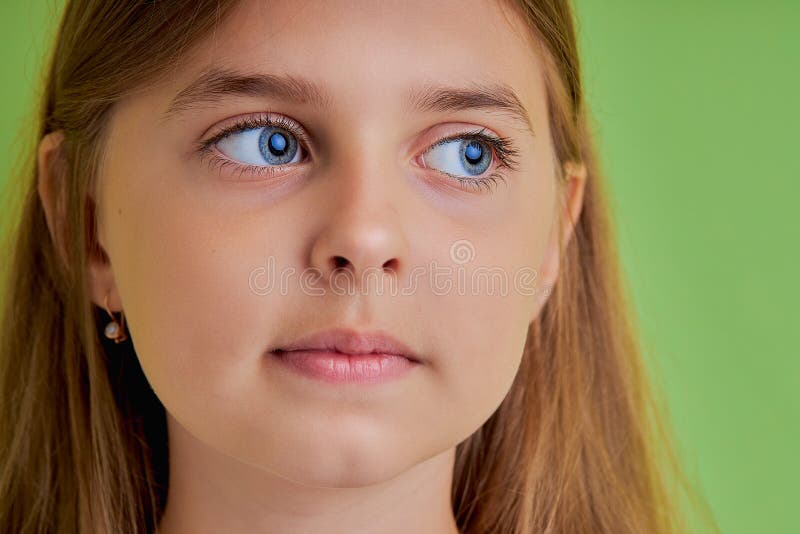 Teenager Girl Has Natural Beautyshe Looks Away Stock Image Image Of Long Healthy 196865933