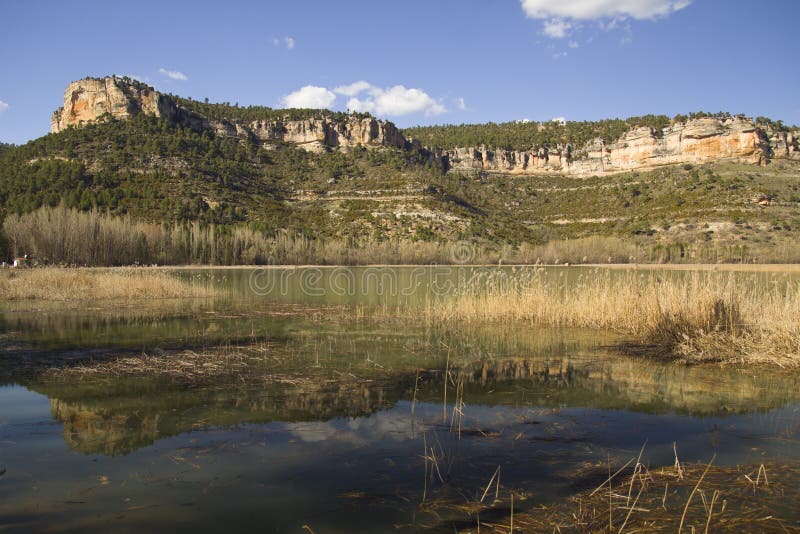 KalksteinFelsen in Cuenca, Spanien Stockfoto Bild von regen, nave