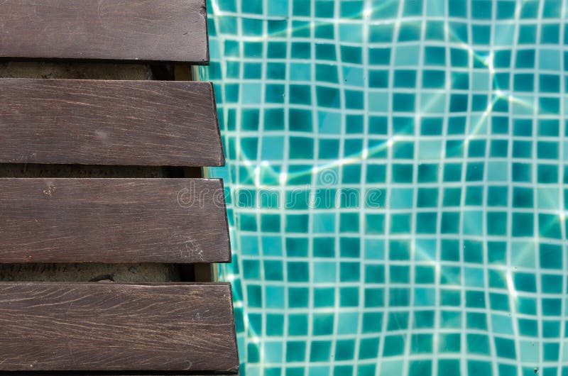 Trabajo Del Azulejo De La Turquesa En Un Cuarto De Baño Imagen de
