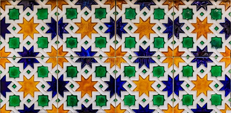 Tejas portuguesas adornadas tradicionales del azulejo imagen de archivo libre de regalías Tejas portuguesas adornadas tradicionales del azulejo imagen de archivo libre de regalías