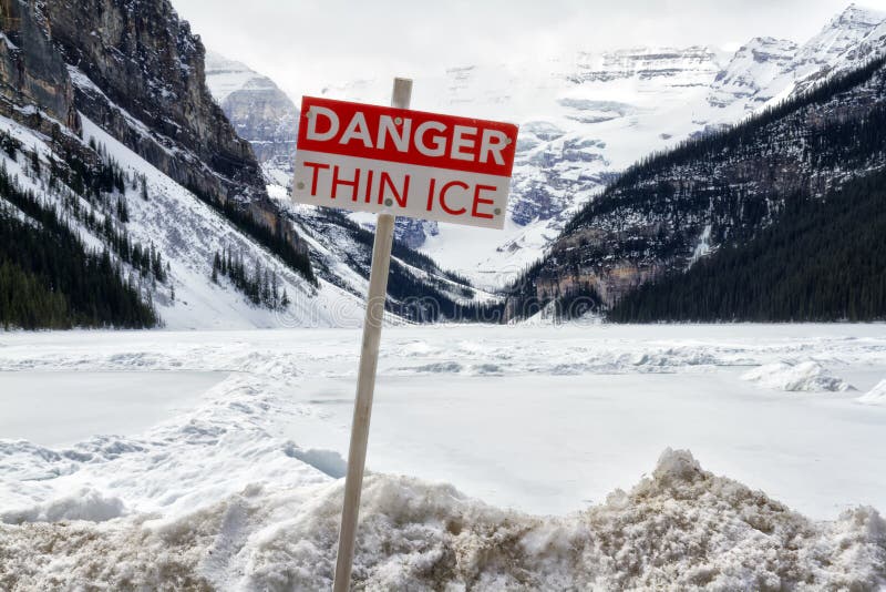 Teken van het gevaars het dunne ijs