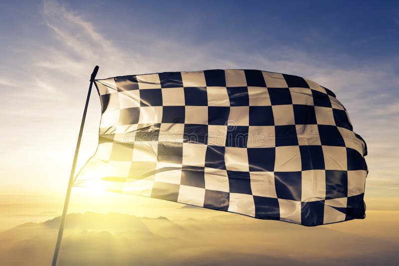 Tela a cuadros del paño de la materia textil de la bandera F1 que agita en la niebla superior de la niebla de la salida del sol libre illustration Tela a cuadros del paño de la materia textil de la bandera F1 que agita en la niebla superior de la niebla de la salida del sol libre illustration