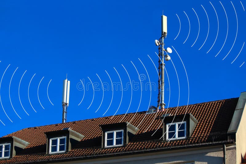 Mobile phones Antennas with circles like radiation. Mobile phones Antennas with circles like radiation