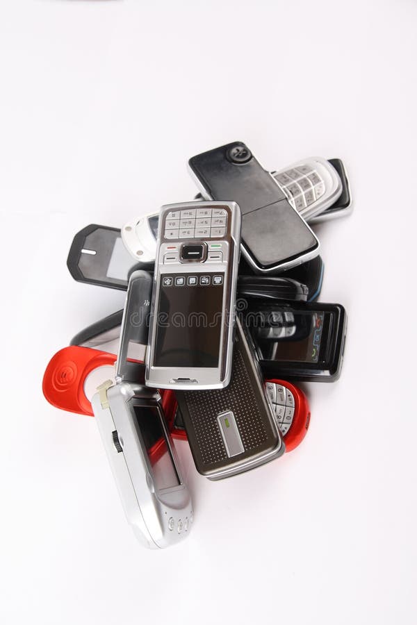 Telemóveis descartados fotografia de stock royalty free