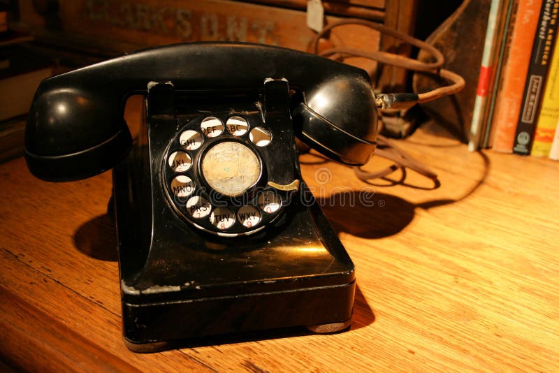 Telefono antico immagine stock. Immagine di archetipo 6391085