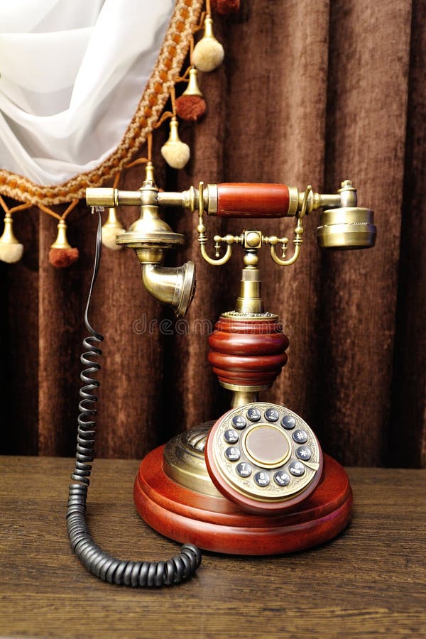Telefono antico di stile fotografia stock. Immagine di obsoleto 15465120