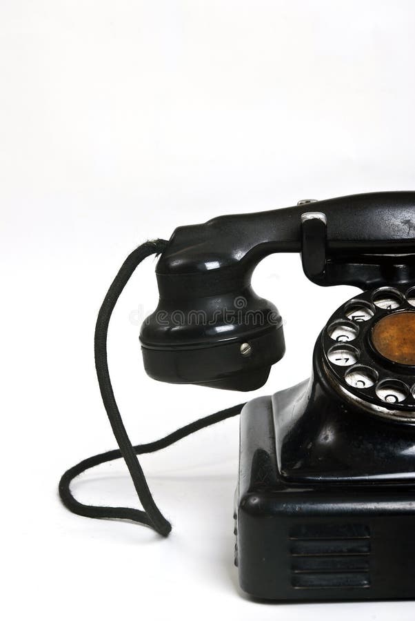 Telefono vecchio mezzo fotografia stock. Immagine di cavo 17813666
