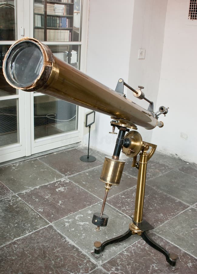 Telescopio Antico Dello Specchio Immagine Stock Immagine di scienza