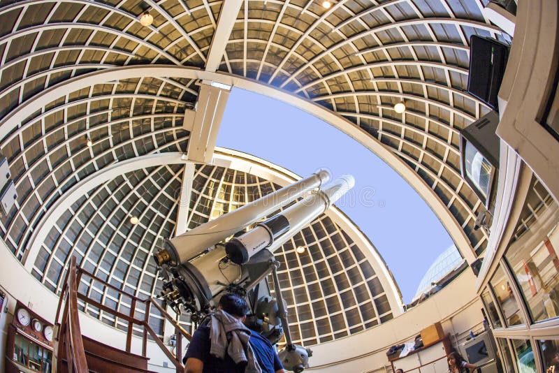 Telescopio famoso di Zeiss a immagine stock libera da diritti Telescopio famoso di Zeiss a immagine stock libera da diritti