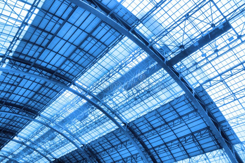 Telhado do edifício industrial fotografia de stock Telhado do edifício industrial fotografia de stock