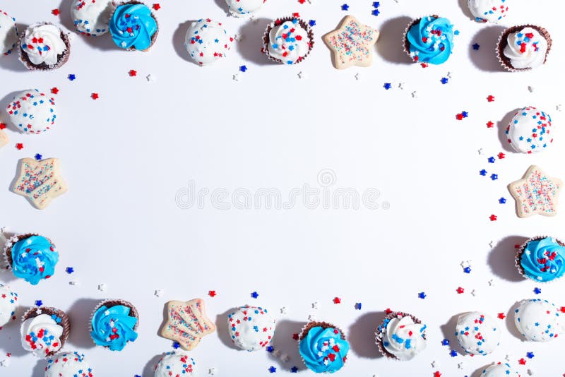 Tema americano di festa con i dessert fotografia stock Tema americano di festa con i dessert fotografia stock