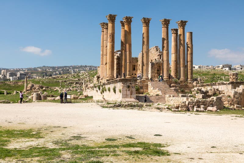 Tempel av Artemis i den forntida romerska staden av Gerasa, Jerash, J fotografering för bildbyråer Tempel av Artemis i den forntida romerska staden av Gerasa, Jerash, J fotografering för bildbyråer