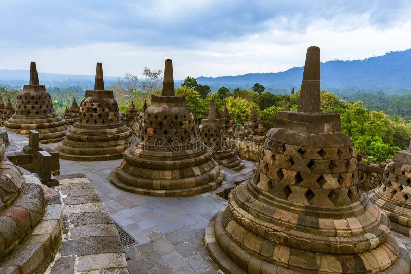 Flachrelief In Tempel Borobudur Buddist Insel  Java  